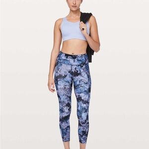 Lululemon Fast & Free 7/8 Tight II *Nulux 25"
Screen Camo Multi